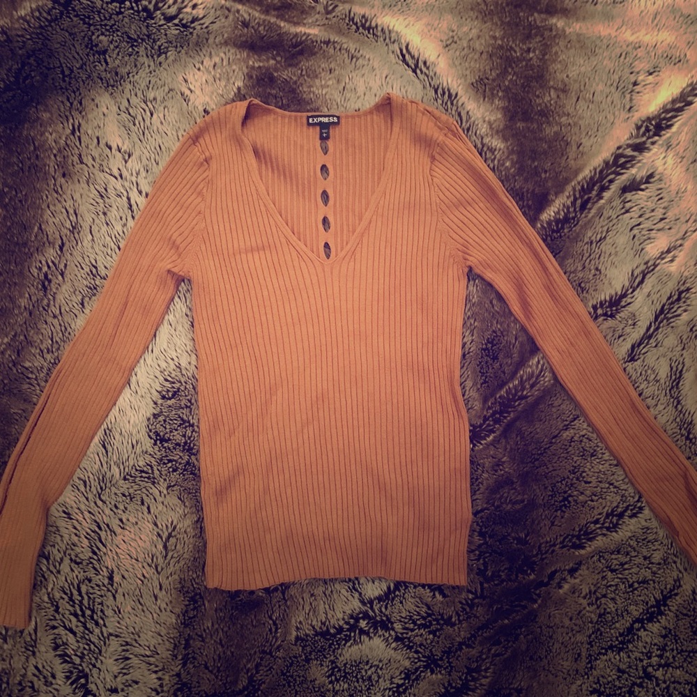 Express ribbed sweater w sexy keyhole back.  SizeL